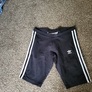 Adidas small biker short S